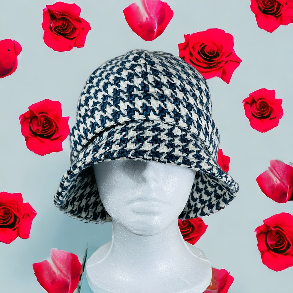 August Houndstooth Wool Blend One Size Blue and Cream Hat w/ Silver Button.